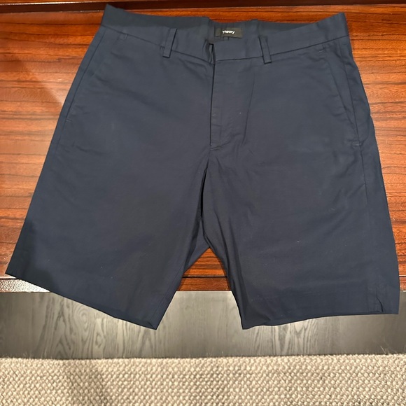 Theory Navy Blue Men's Shorts - Size 32. - Picture 1 of 7